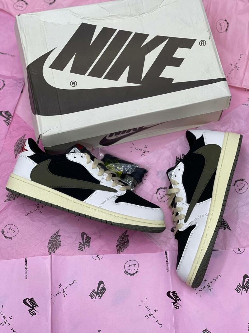 کتونی مردانه نایک ایر جردن 1 تراویس اسکات Nike Air Jordan 1 Low Travis Scott