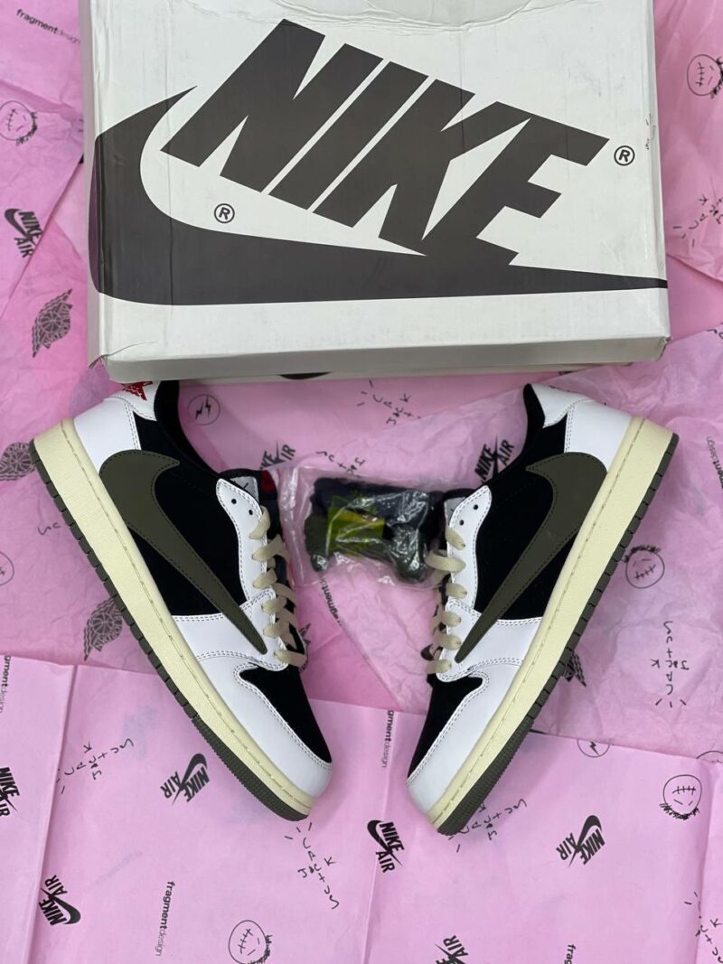 کتونی مردانه نایک ایر جردن 1 تراویس اسکات Nike Air Jordan 1 Low Travis Scott